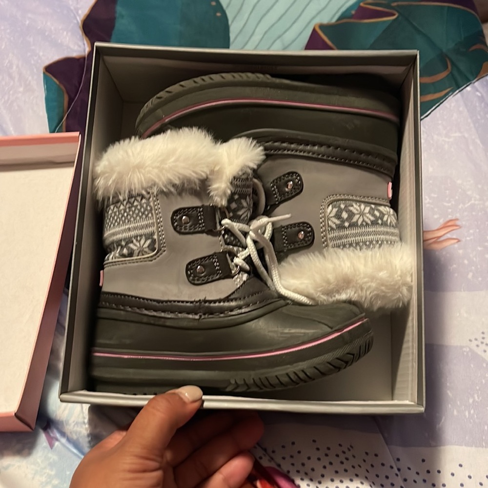 Toddler London Fog Winter Boots Size 9